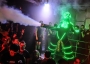 Movin Light, performance sur &eacute;chasses pour des costumes lumineux
